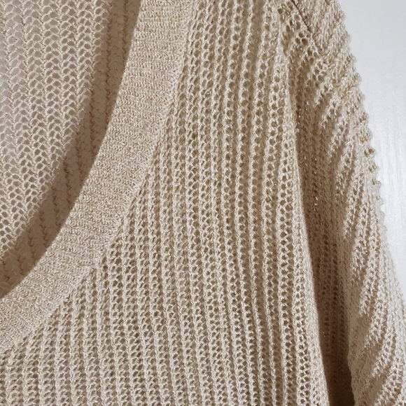 Light weight sweater - Picture 2 of 3